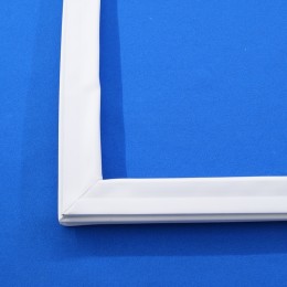 Уплотнитель 556x854мм для холодильника Атлант 331603301003