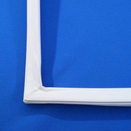 Уплотнитель 990х560мм для холодильника Атлант 769748901516
