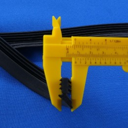 Уплотнитель двери для посудомоечной машины Indesit 141316