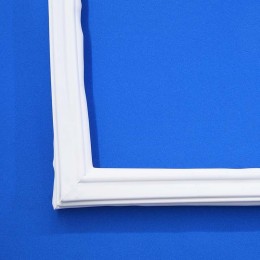 Уплотнитель двери для холодильника Бирюса 0029501000