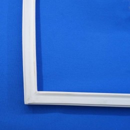 Уплотнитель 560х920 для холодильника Атлант 769748900106