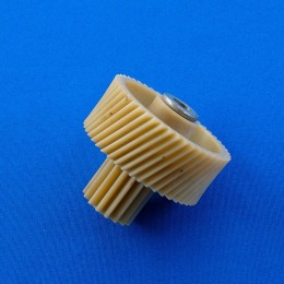 Шестерня c металлической вставкой для мясорубок Vitek, Panasonic, Д-52/22мм, зубья 47/16шт. (Косой/прямой)