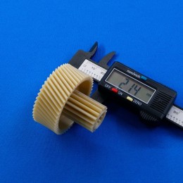 Шестерня c металлической вставкой для мясорубок Vitek, Panasonic, Д-52/22мм, зубья 47/16шт. (Косой/прямой)