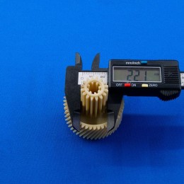 Шестерня c металлической вставкой для мясорубок Vitek, Panasonic, Д-52/22мм, зубья 47/16шт. (Косой/прямой)