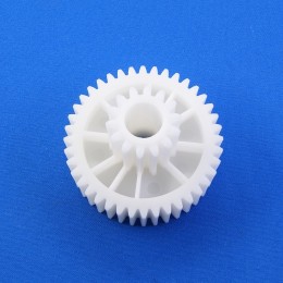 Шестерня для мясорубки Kenwood KW712653