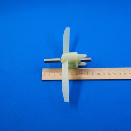 Ось лопасть для кухонного комбайна Bosch 630760