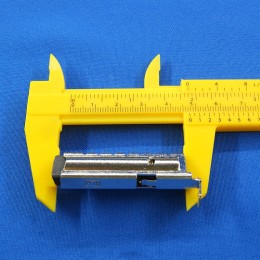 Щетки угольные в металлическом корпусе 5x12,5x35мм 15380